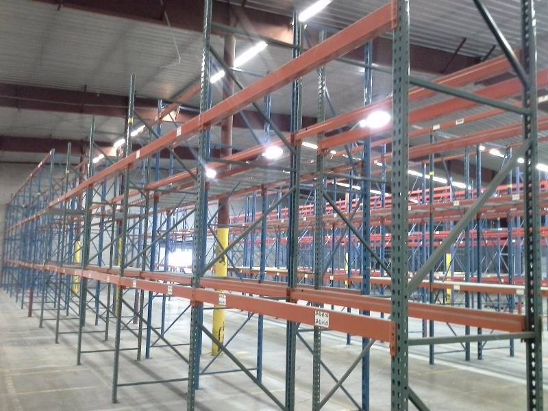lot 510 image: 14 Pallet Racking  - 8 Uprights, 22 Crossbeams