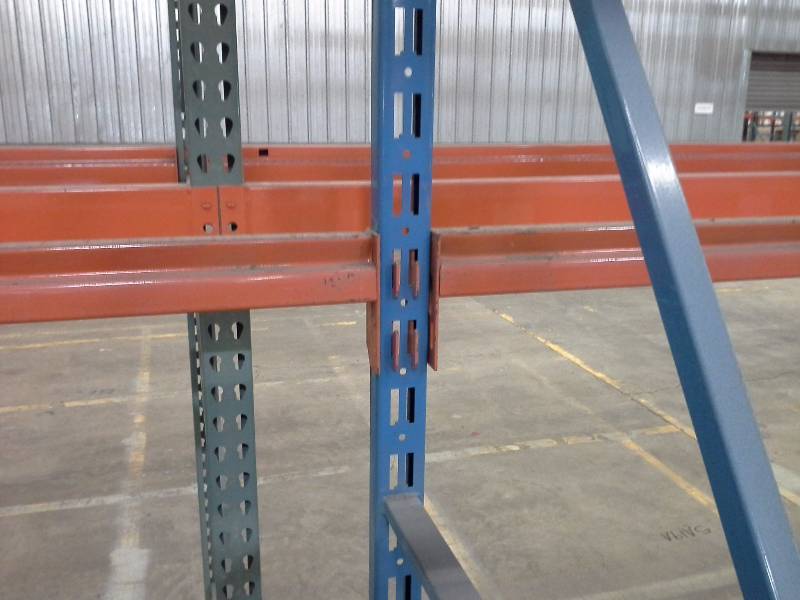 lot 512 image: 16 Pallet Racking  - 4 Uprights, 16 Crossbeams