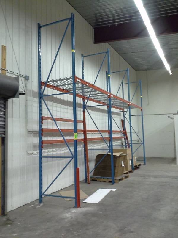 lot 515 image: 15 Pallet Racking  - 4 Uprights, 16 Crossbeams