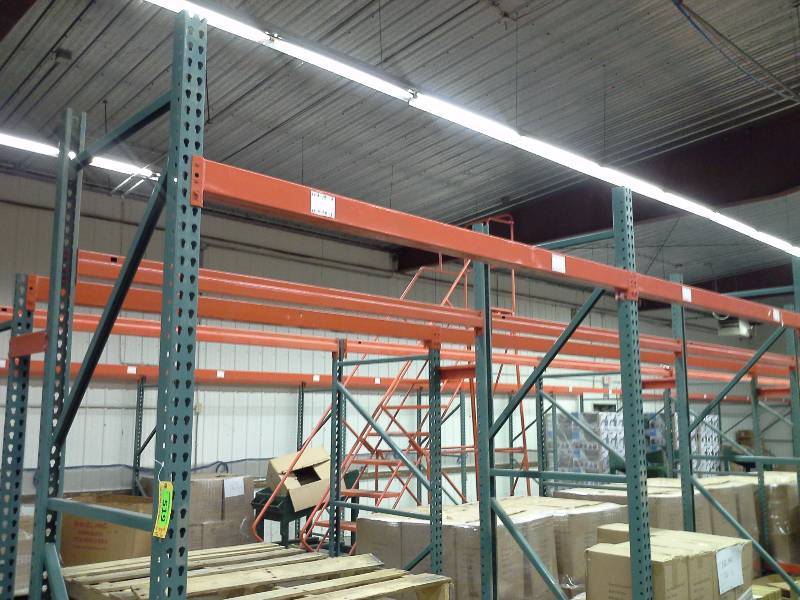 lot 519 image: 10 Pallet Racking  - 10 Uprights, 16 Crossbeams