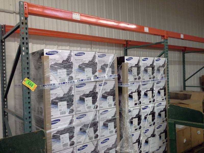 lot 522 image: 8 Pallet Racking  - 4 Uprights, 6 Crossbeams