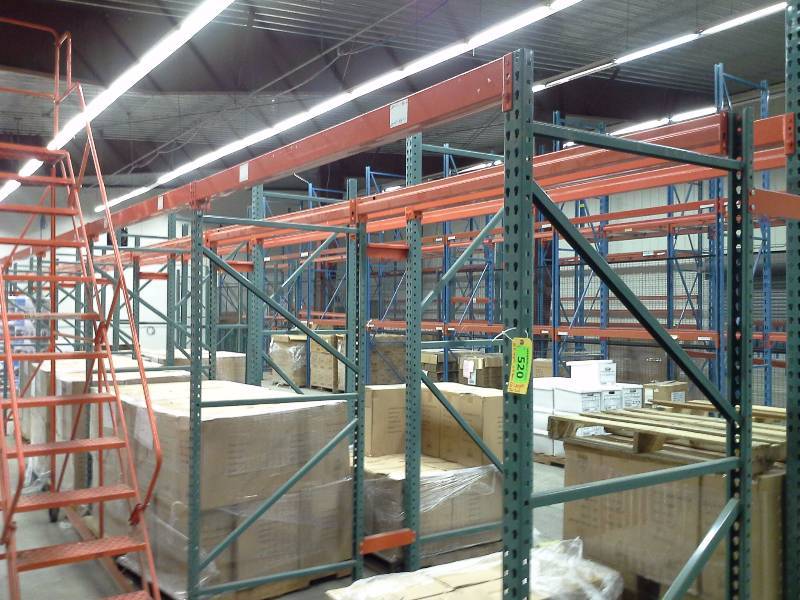 lot 520 image: 8 Pallet Racking  - 10 Uprights, 16 Crossbeams
