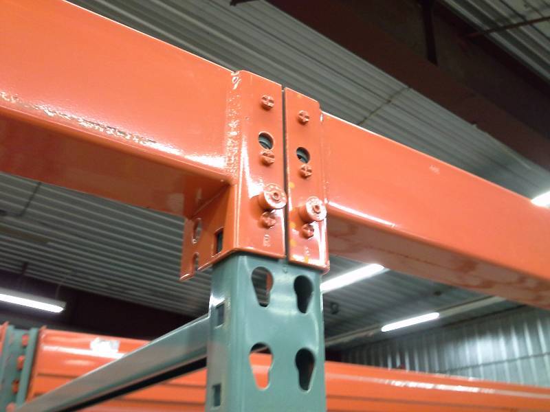 lot 538 image: 8 Pallet Racking  - 4 Uprights, 8 Crossbeams