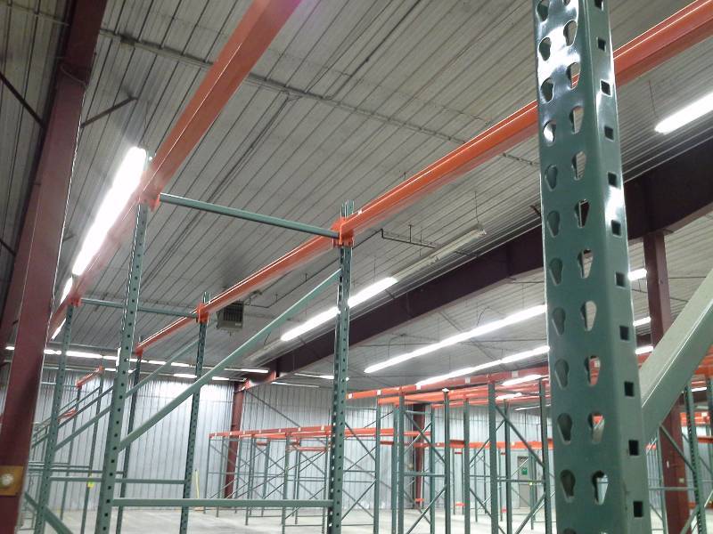 lot 544 image: 10 Pallet Racking  - 4 Uprights, 8 Crossbeams