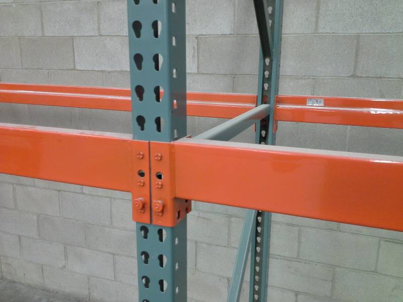 lot 546 image: 10 Pallet Racking  - 2 Uprights, 4 Crossbeams