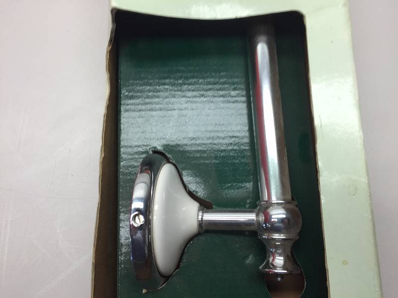 TOWEL RINGS, TOWEL BARS,PAPER TOWEL HOLDERS, SOAP DISHES