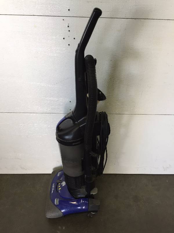 DIRT DEVIL VACUUM AND WOODEN CHAIR