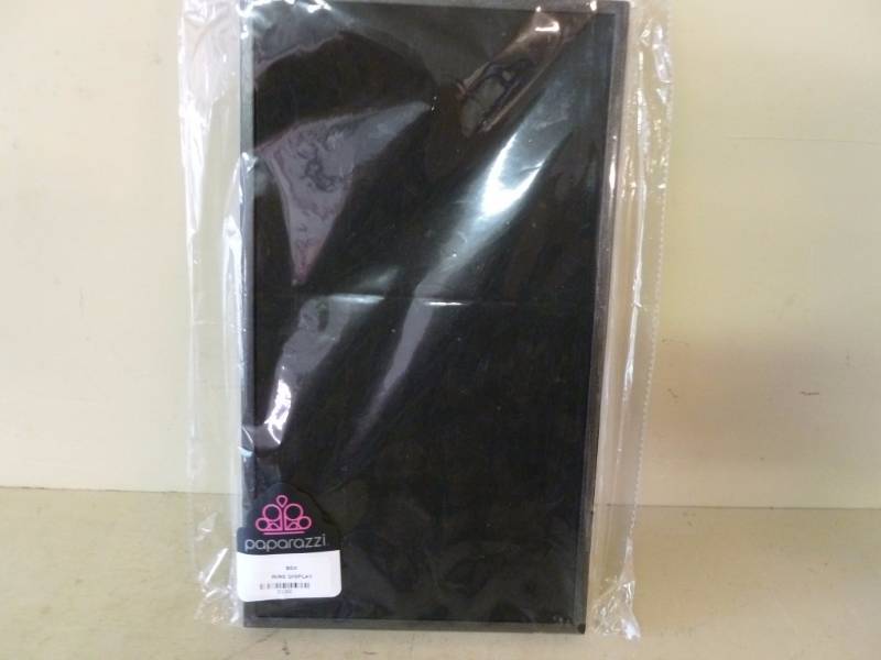New Paparazzi Ring Display