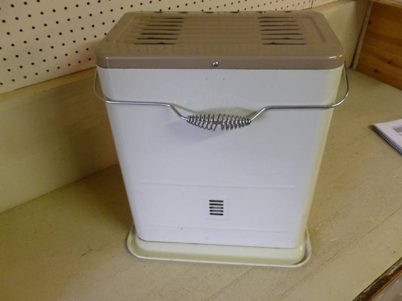 Kerosene Heater | Manannah #231 Fur Stretchers, Grain Belt, Traps | K-BID
