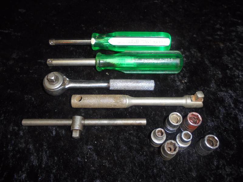 S-K 14 Ratchet, Sockets, & Asst Tools