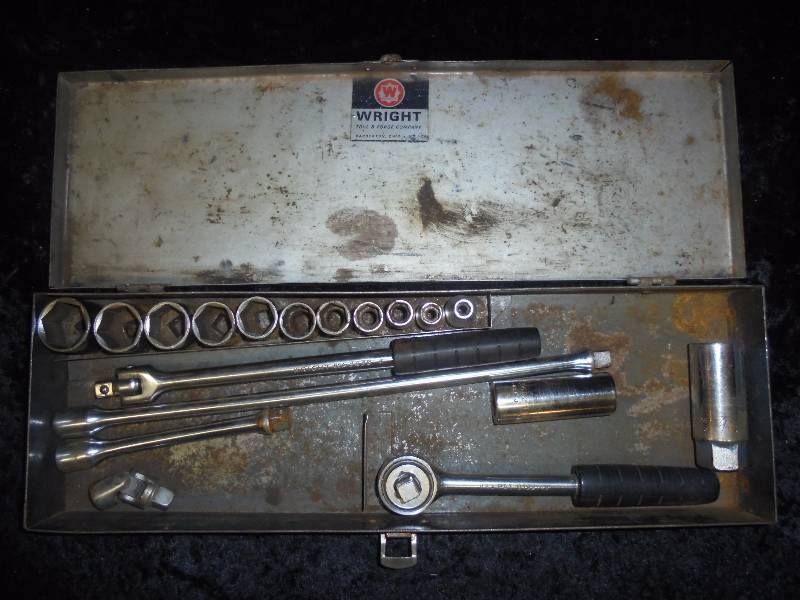 Wright 38 Socket Set with Ratchet & Breaker Bar
