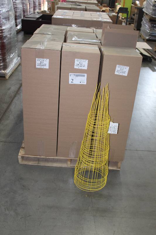 Lot of (120) Glamos Wire Products Plant Supports