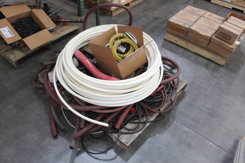 Pallet Lot Including Rubber Air Hose Qty 2 38X10 250PSI, Misc Large Hoses