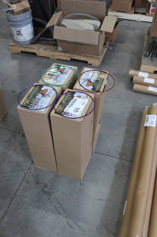 Lot of (400) Glamos Wire Products Paul�s Perch Bird Feeders