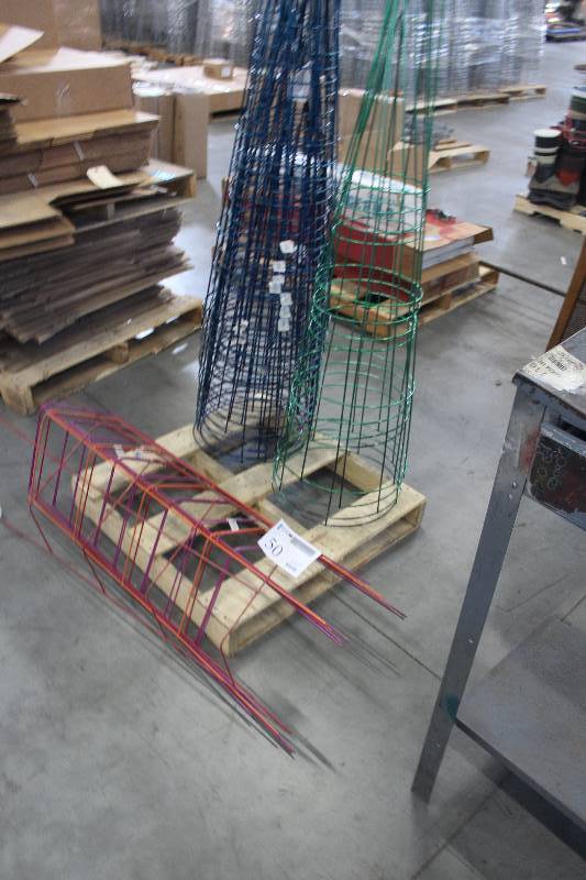 Pallet Lot of 16�x54� Heavy Duty Plant Supports