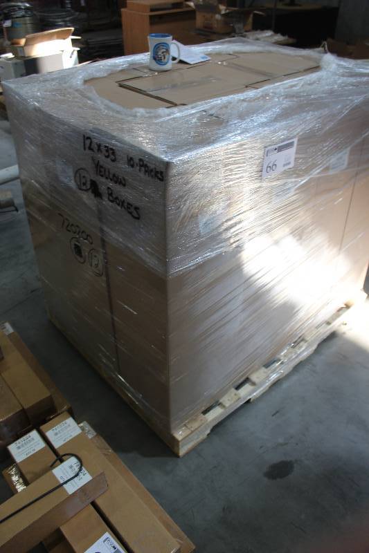 Lot of (12) Boxes of 12�x33� Plant Supports