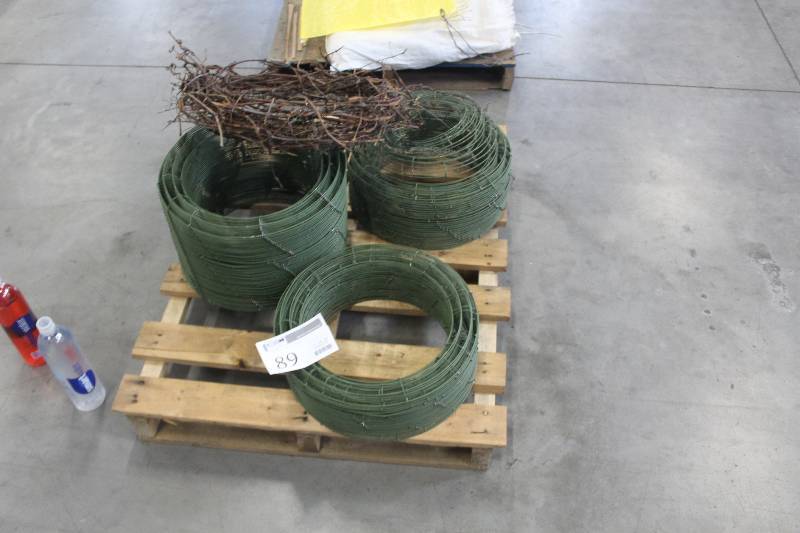 Lot of (100) 16� Green Craft Wreath Rings