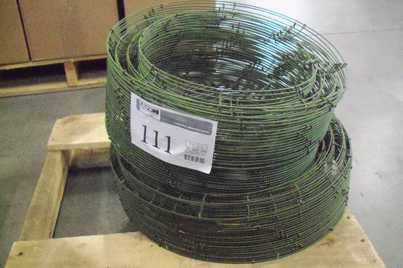 Pallet Lot Including Box Wreath Rings Green