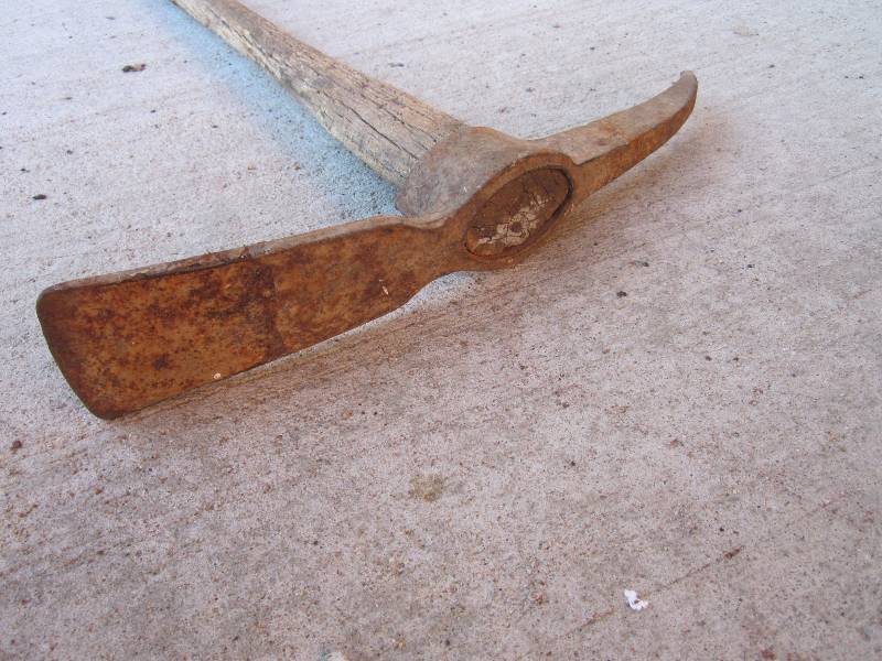 Pick Axe with Short Handle