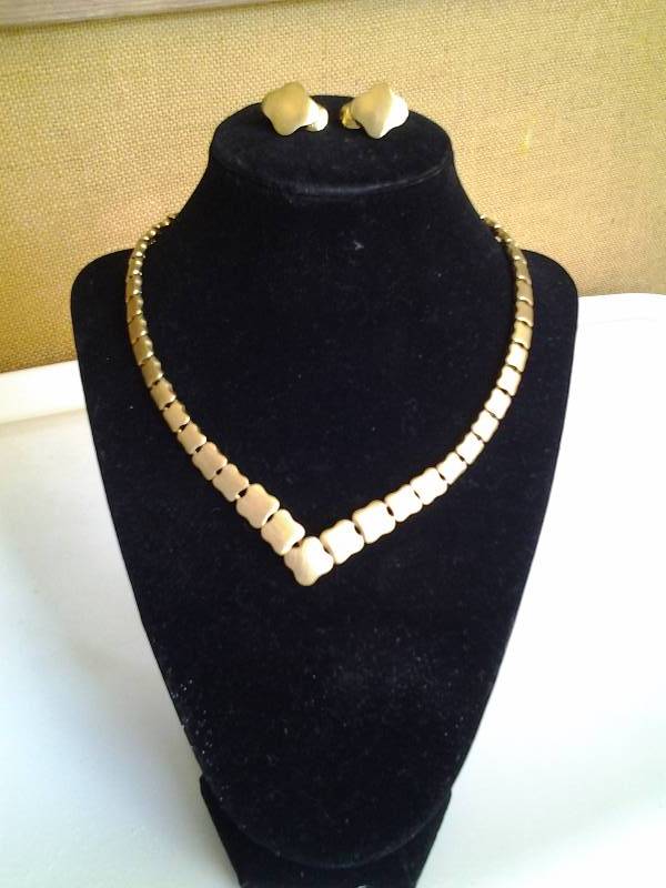 lot 19 image: Brushed Gold Tone Necklace & Clip Earring Set By Monet