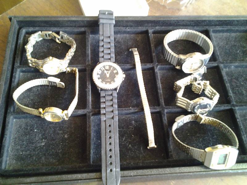 lot 27 image: Collection Of Watches (Timex, Delta Burke, Vanderbilt)