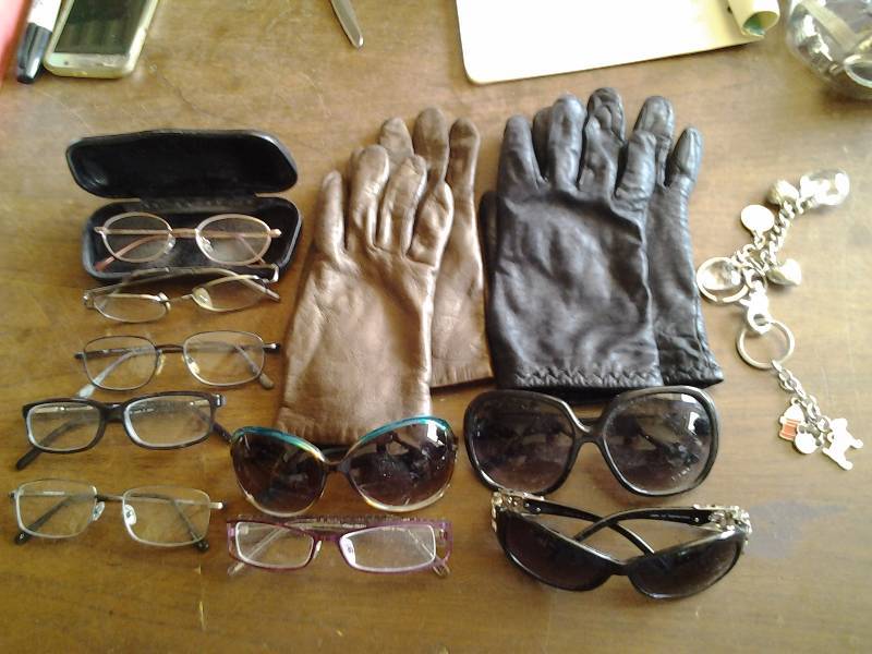 lot 33 image: 2-Pair Ladies Leather Gloves, Fashion Sunglasses, Reader Glasses 1.25, Key Chain