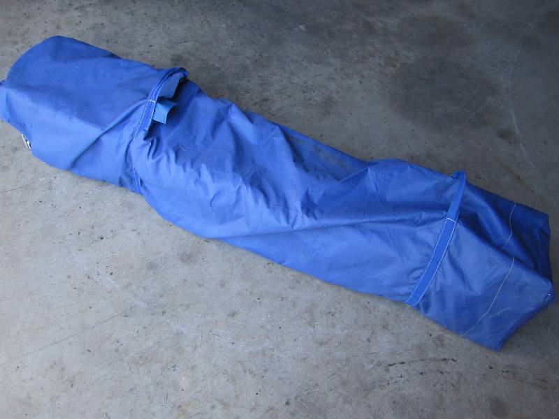 10 easy up canopy with carry bag...