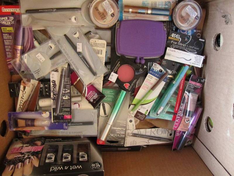 Lot of cosmetics...