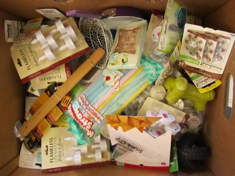 Lot of assorted household items...