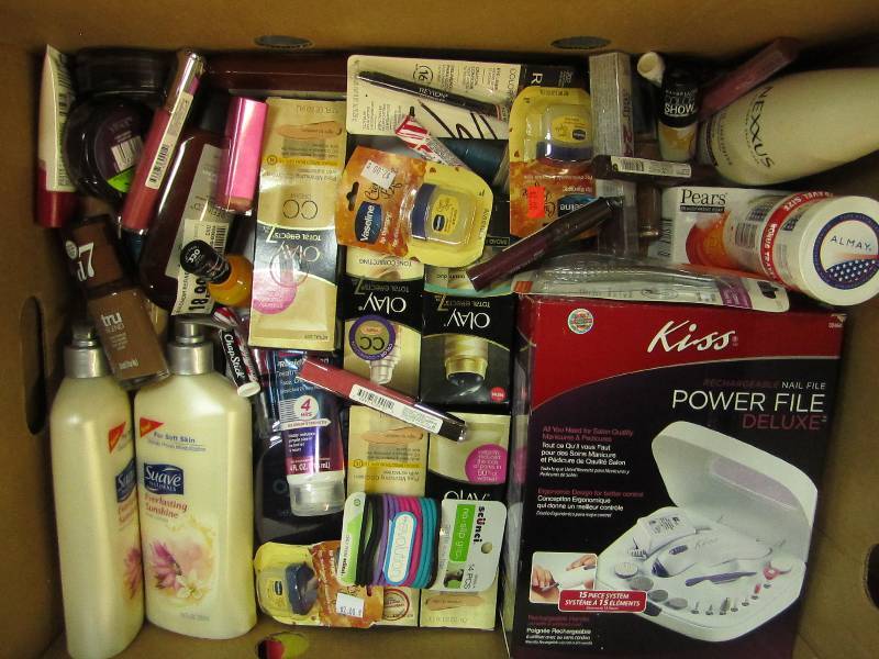Lot of cosmetics and beauty aids...