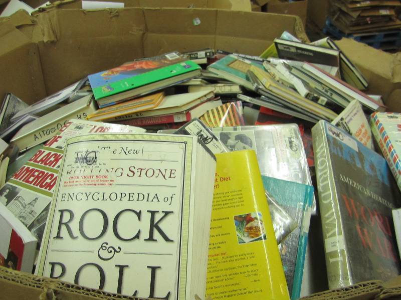 Huge lot of books, this is a gaylor...
