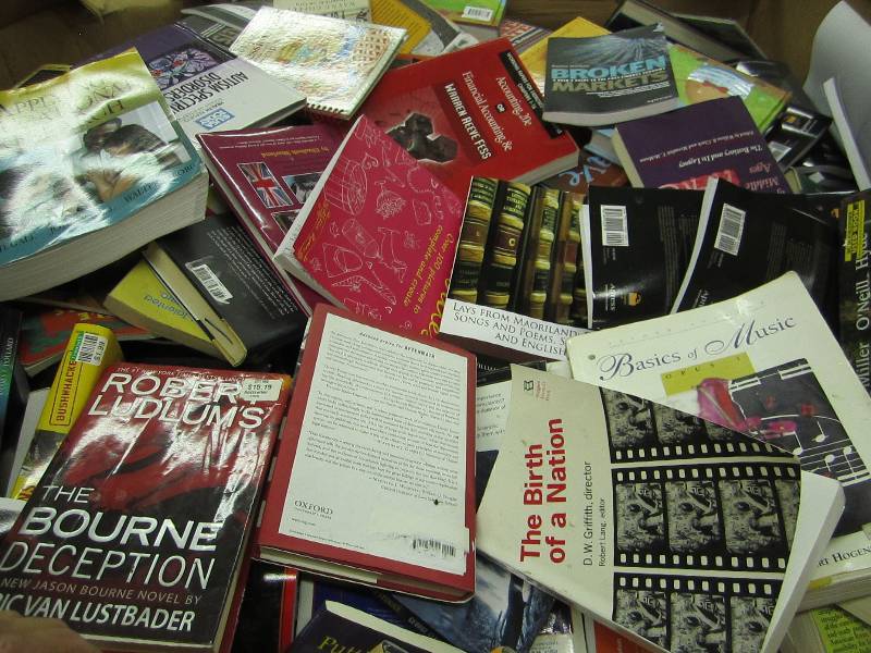 Huge lot of books, this is a gaylor...