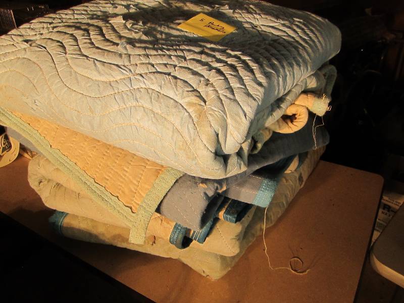 5 packing or moving blankets...