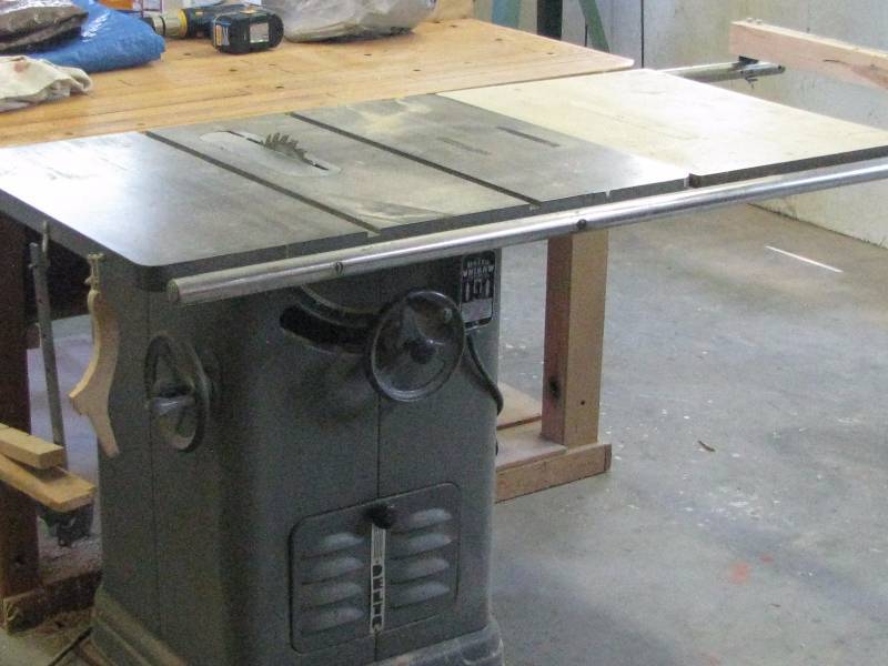 Delta 10 commerical Uni-Saw