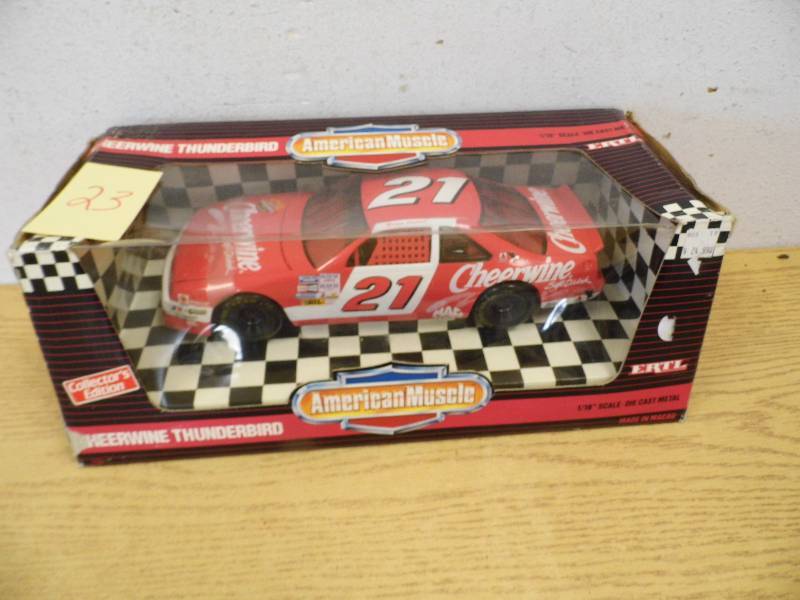Cheerwire Thunderbird Die Cast