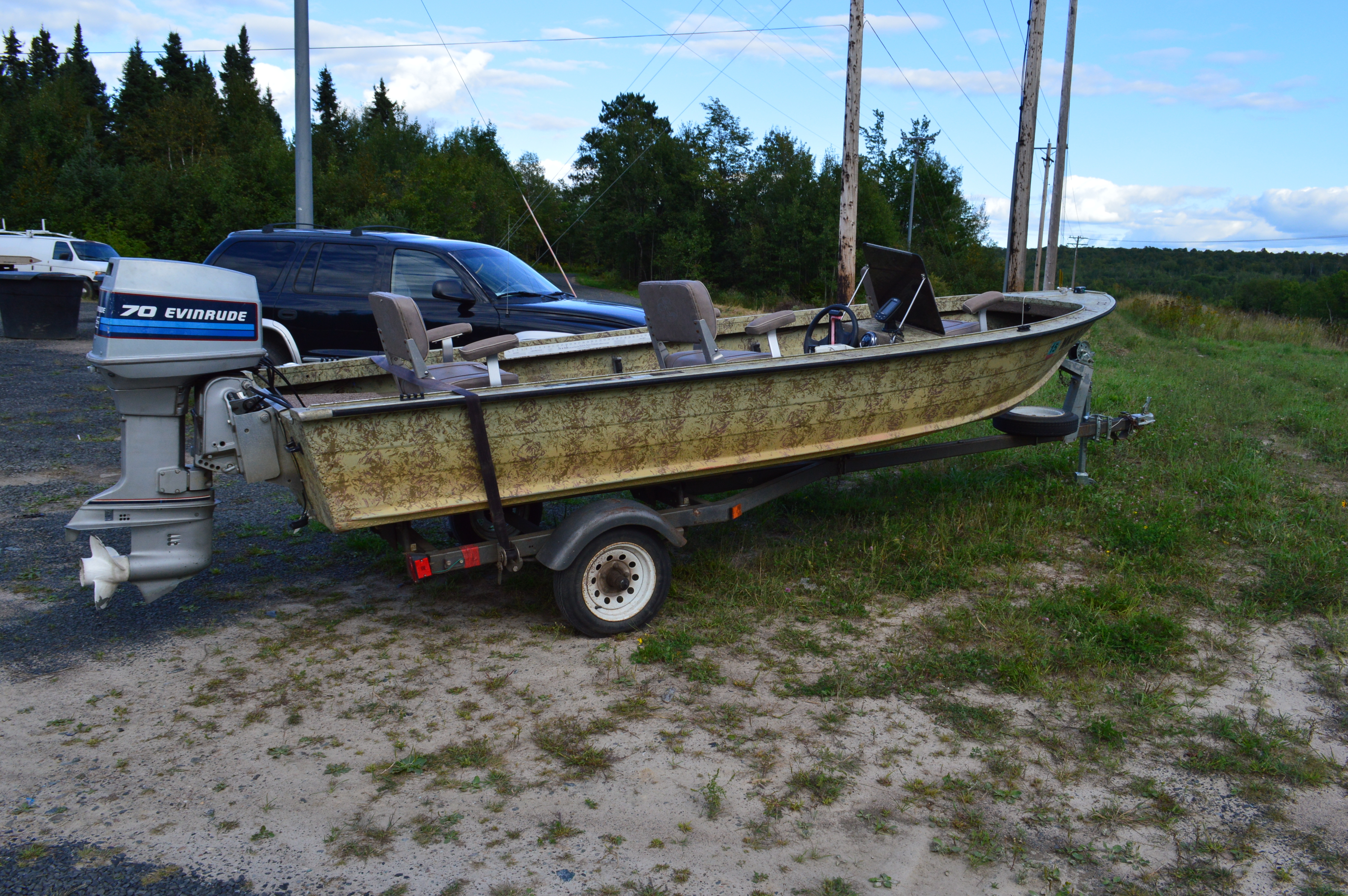 1970 Startcraft 16 Camouflauge boat