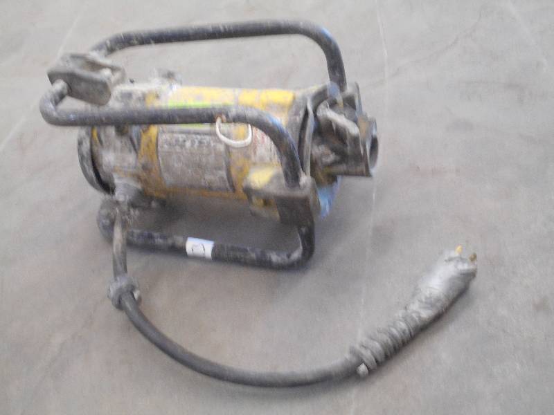 lot 13 image: Commercial Concrete Vibrator Tool ...