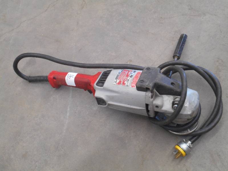 lot 16 image: Milwaukee Heavy Duty 7 Grinder ...