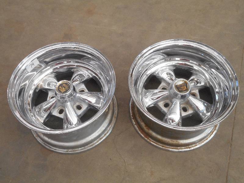 lot 74 image: (2) Keystone Raider 5-Lug 15 Wheel...