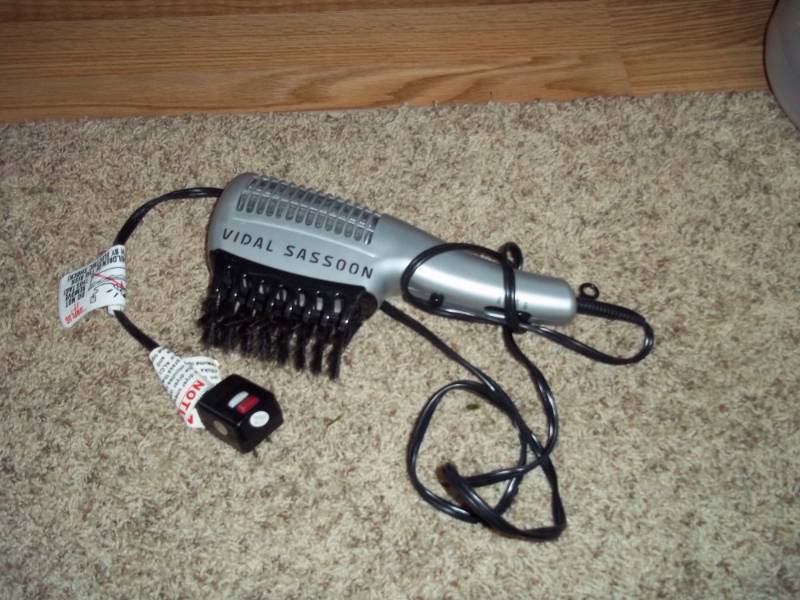 Vidal Sassoon Blow Dryer
