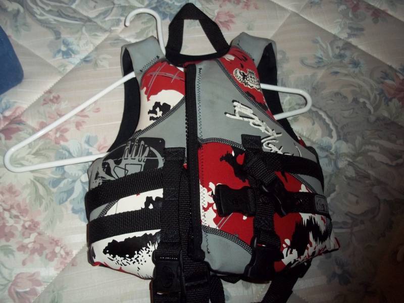 GrayRed Youth Body Glove Life Jacket