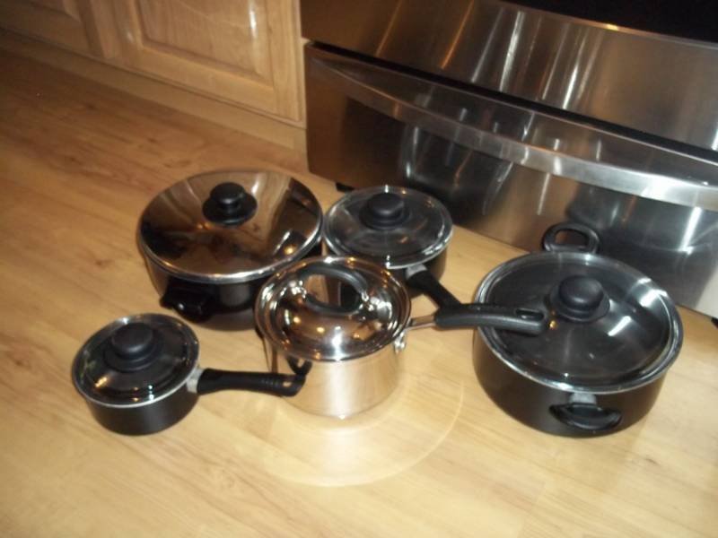 Set of Cooking pots