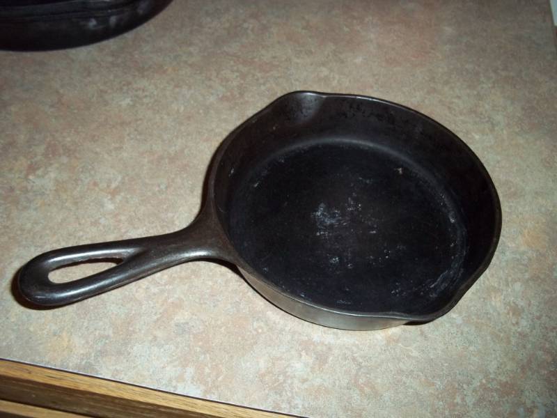 6 Cast Iron Fry pan