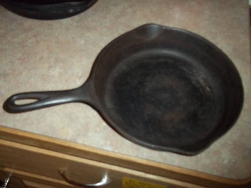 9 Cast Iron Fry pan
