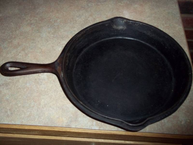 10 Cast Iron Fry pan