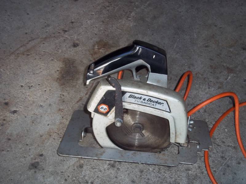Black and Decker saw