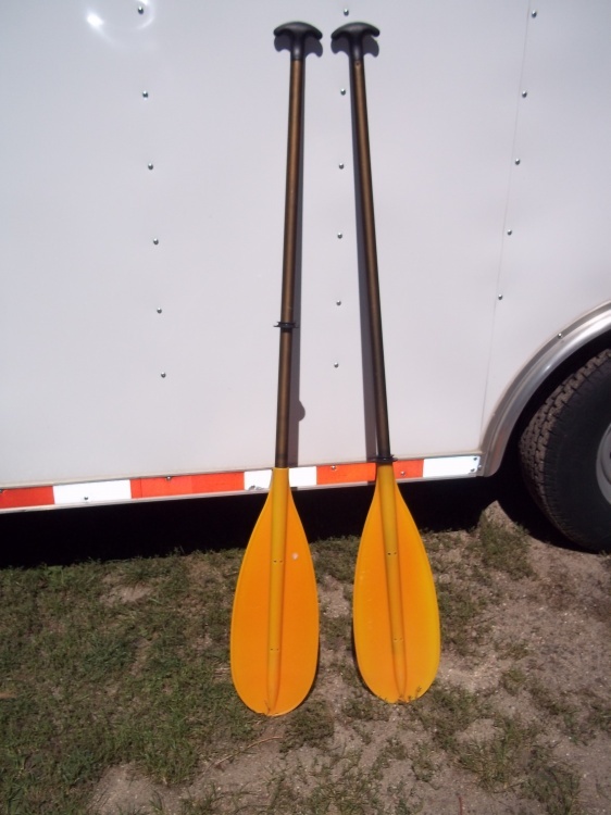 Canoe paddles