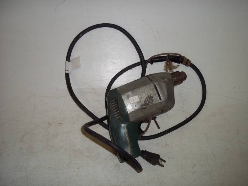 lot 16 image: Electric Drill tested and works