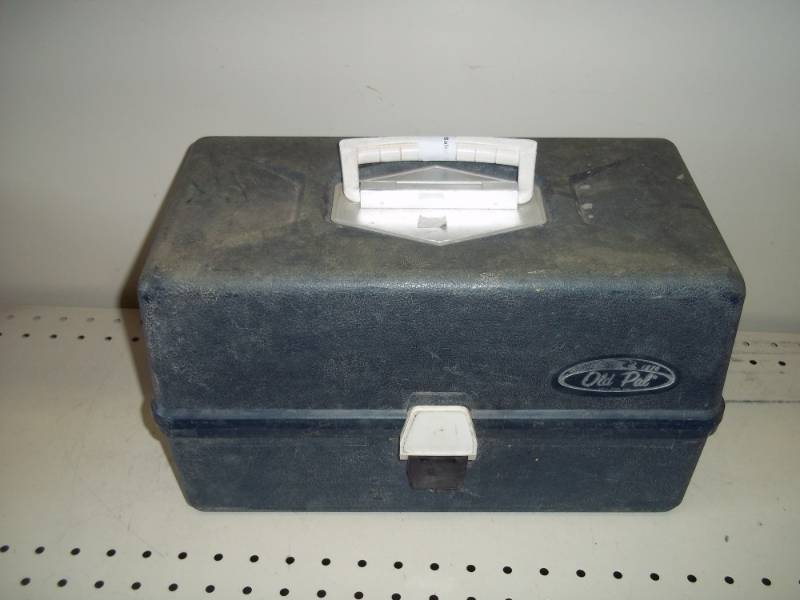 lot 31 image: Tackle Box