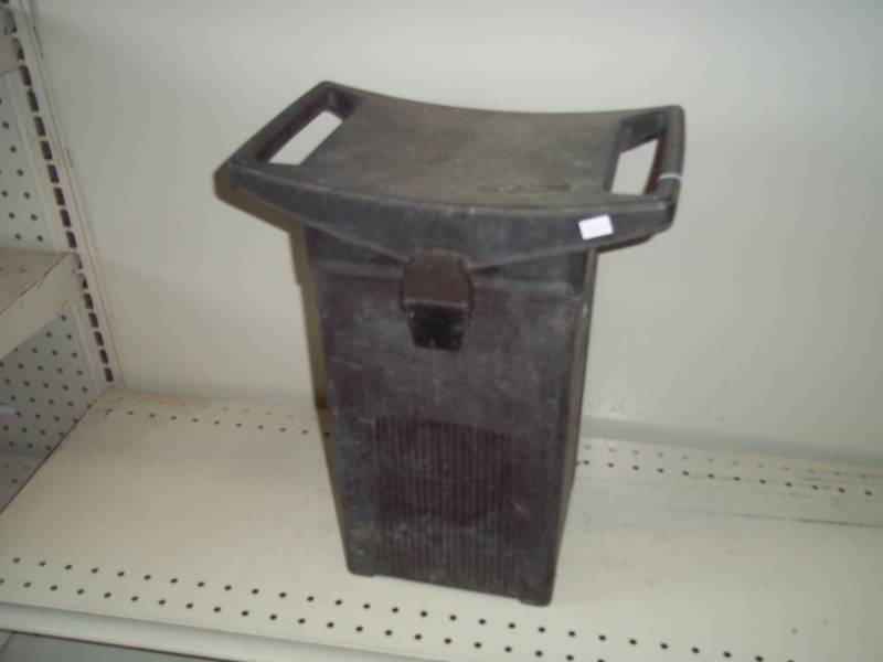 lot 38 image: Fishing Hunting Chair
